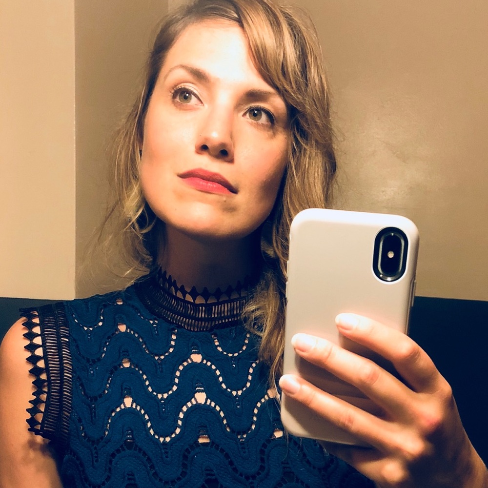 Meet your Posher, Emily